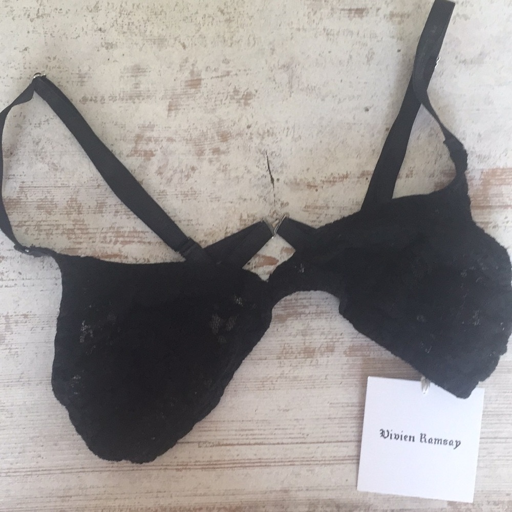 Vivien Ramsay Classic Lace Bra M NWT